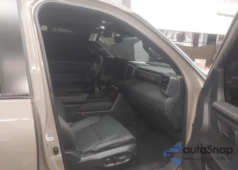 2025 Toyota Sequoia Trd Pro z USA, uszkodzony, nr VIN 7SVAAABA6SX057395